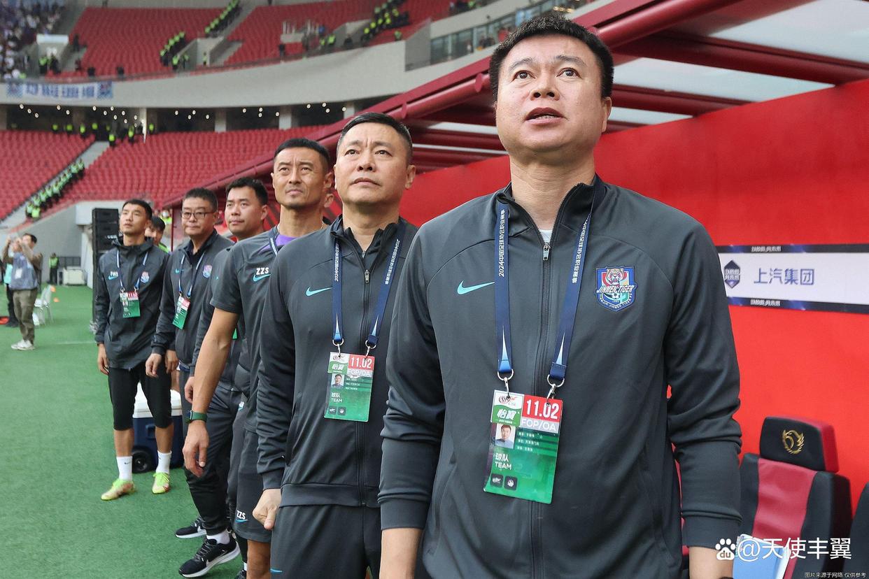 爱游戏入口-包含今夜体能课后，上海申花主帅复盘备战全明星赛，话题不断，轮换策略成焦点的词条