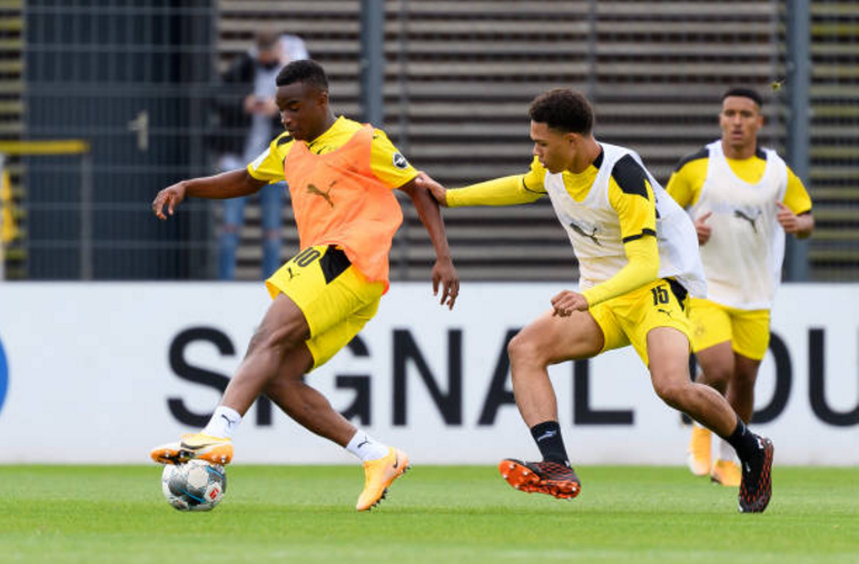 爱游戏入口-龙珠人造人十八号本