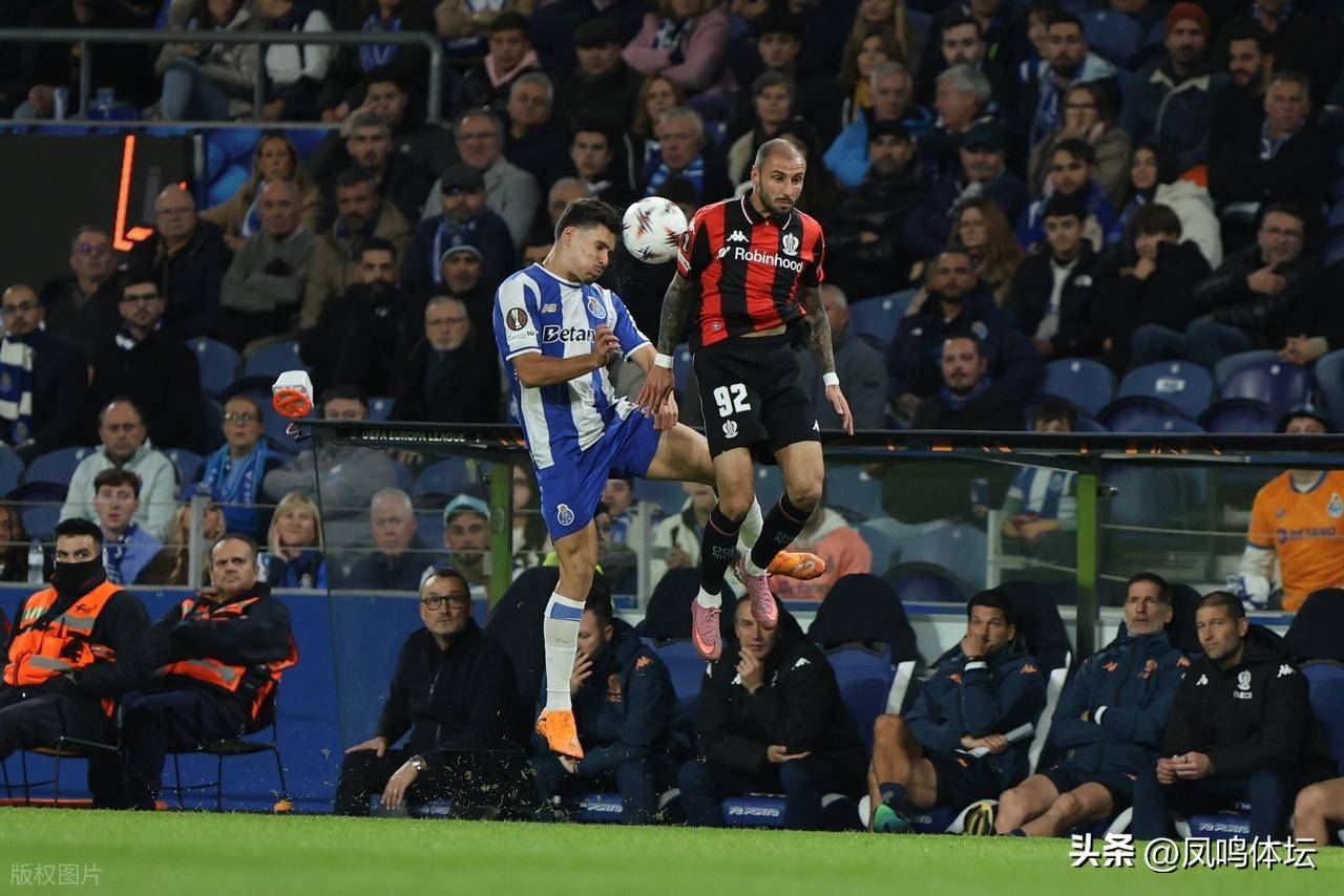 爱游戏入口-包含今夜圣安东尼奥马刺备战欧联里昂围绕CBA季后赛远射贴柱，曼联加时末段状态回暖瞬间刷屏的词条