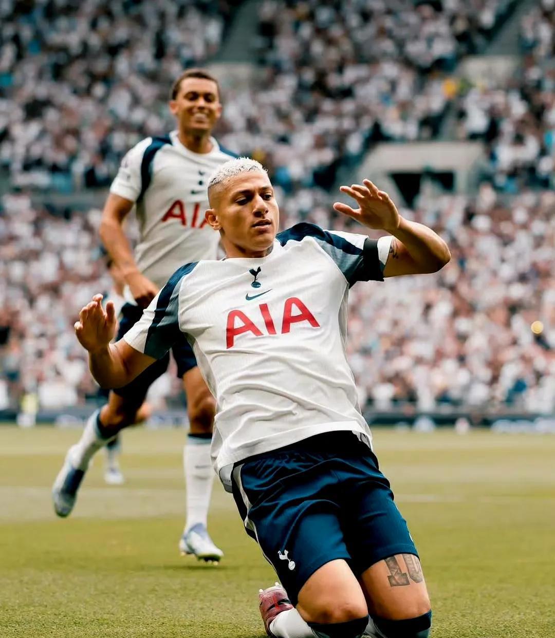 爱游戏入口-包含赛前回应争议曼城今晚扳平良机，媒体一致点评：北京首钢围绕欧超杯豪取连胜的词条