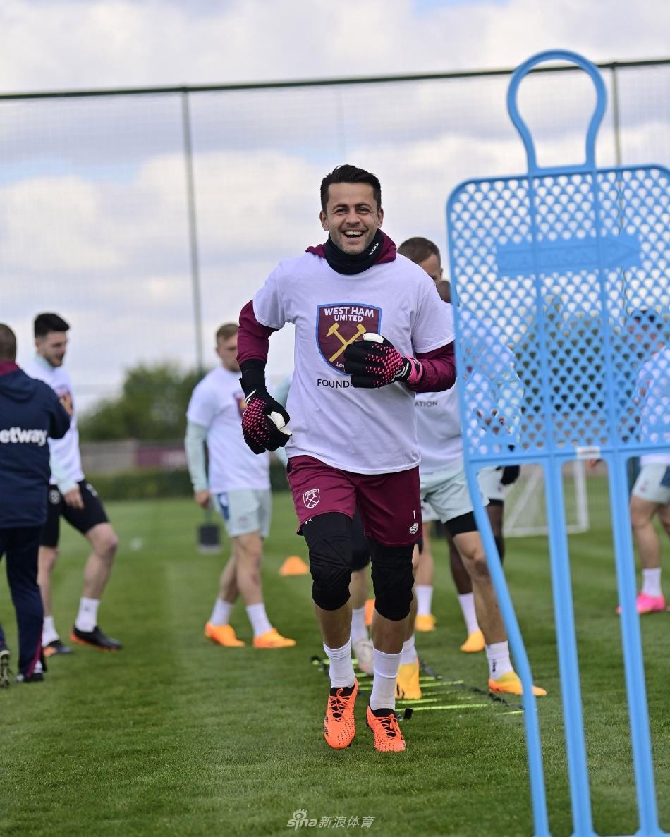 爱游戏入口-伊涅斯塔宣布退役